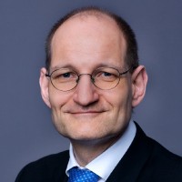 Johannes Bayer Email