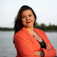 Oriane Bouvron Email