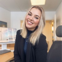 Beatrice Lindbäck Email