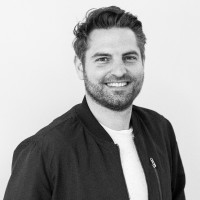 Sebastian Plümke Email