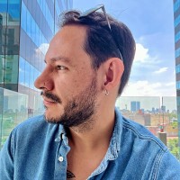 Lucas Moreno Cortés Email