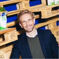Simon Storz Email
