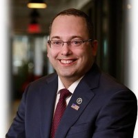 Email e telefono di Everett Stern