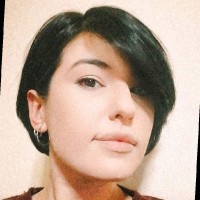 Adriana Perugini Email