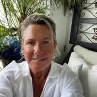 Angela Barrett's profile photo