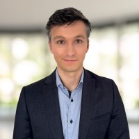Jochen Schweizer Email
