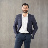 rennie Employee Roman Melzer's profile photo