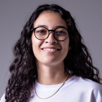 Luana Pereira Email & Phone Number