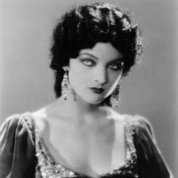 Lilly Baker Email & Phone Number