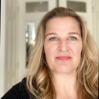 Fenneke Roeper Email