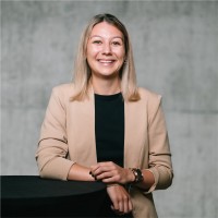 Nadja Bolliger Email