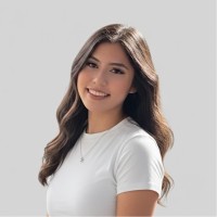 Yareli Alvarado Email & Phone Number