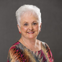 Van Eaton & Romero Realtors Employee Diana Hebert's profile photo