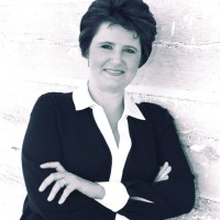 Leslie Zimmerman Email & Phone Number