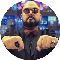 Deive Pazos Email & Phone Number