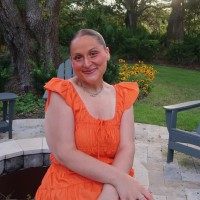Olivia Fox Email & Phone Number