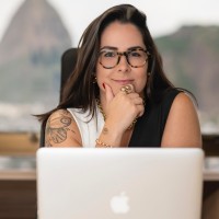 Bruna Garrido Email