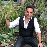 Alexandre Flores Email