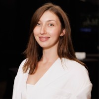 Anna Sviatnenko Email