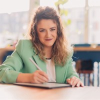 Ana Zoicaș Email