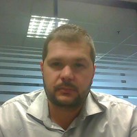 Raphaël Henry Email