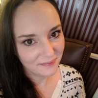 Evie Olds Email & Phone Number