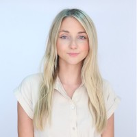eCosmetics.com Employee Lindsey Boylestad's profile photo