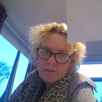 Liz Hampton Email