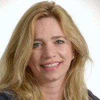Plas-Free Employee Inga Elon's profile photo