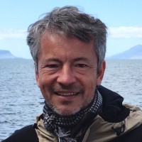 Philipp Schott Email