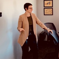 Roberta MacHado de Souza Email