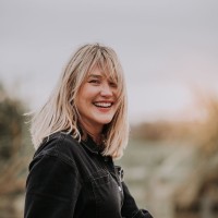 Michelle Parry Email