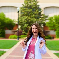 Vetco Clinics Employee Katherine White's profile photo