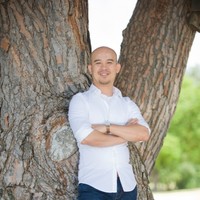 Thach Tran Email & Phone Number