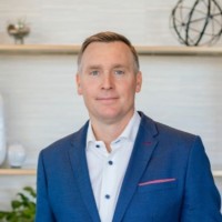 CBRE Employee Matthew Carlson's profile photo