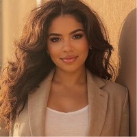 Merch.com Employee Sabrina Sakhrani's profile photo