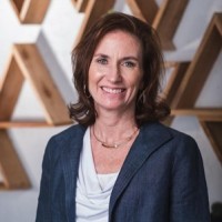 -Thread- Employee Lori Winters's profile photo