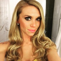 Visual Comfort & Co. Employee Julia May's profile photo