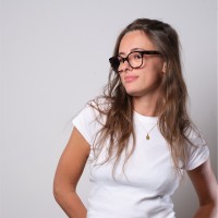 Céline Calais Email