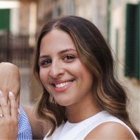 Caesarstone US Employee Julia Sousa's profile photo