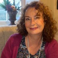 Caroline Howe Email