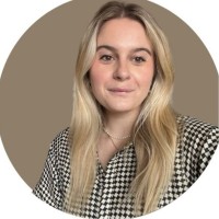 Jade Saunders Email & Phone Number