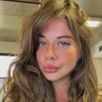 Letícia Bellon Email