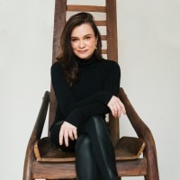 Kate Roberts Email & Phone Number