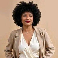 Giulia Coelho Email