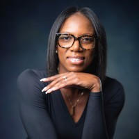 Yasmine Nozile