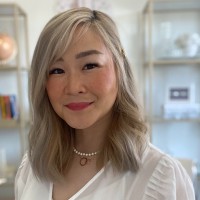 Suzanne Kim Email & Phone Number
