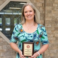 Mercy High School Farmington Hills Employee Gretchen Faunce's profile photo