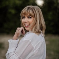 Morrow Hill Commercial Real Estate Employee Lorna Thorne's profile photo