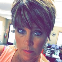 Noell Uhlir Email & Phone Number